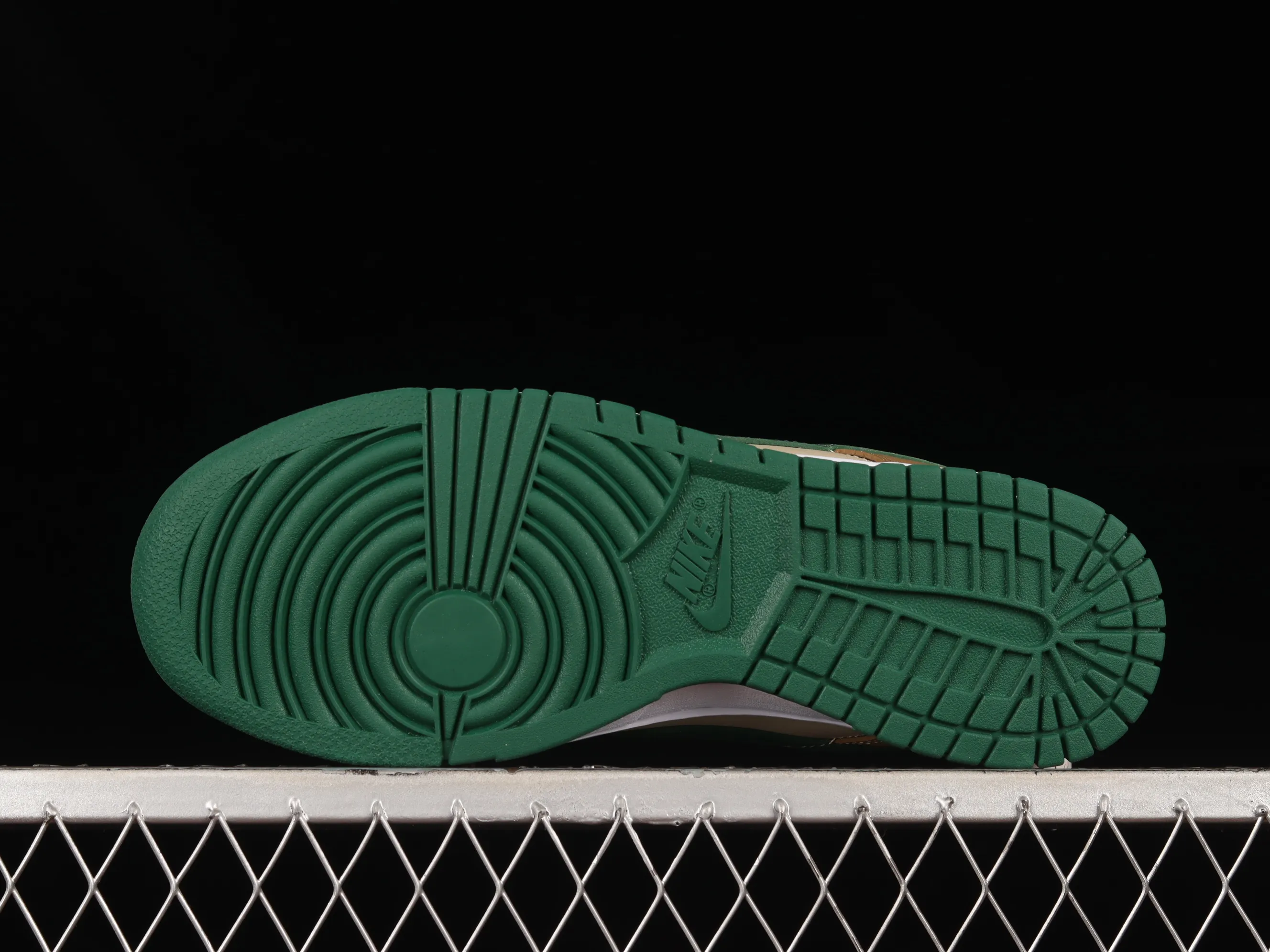 All Categories Nk SB Dunk Series Nk SB Dunk Low Low-top sneakers Nk Dunk Low "Tans" Retro Green" SB low-top sports and leisure sneakers FB7160-231